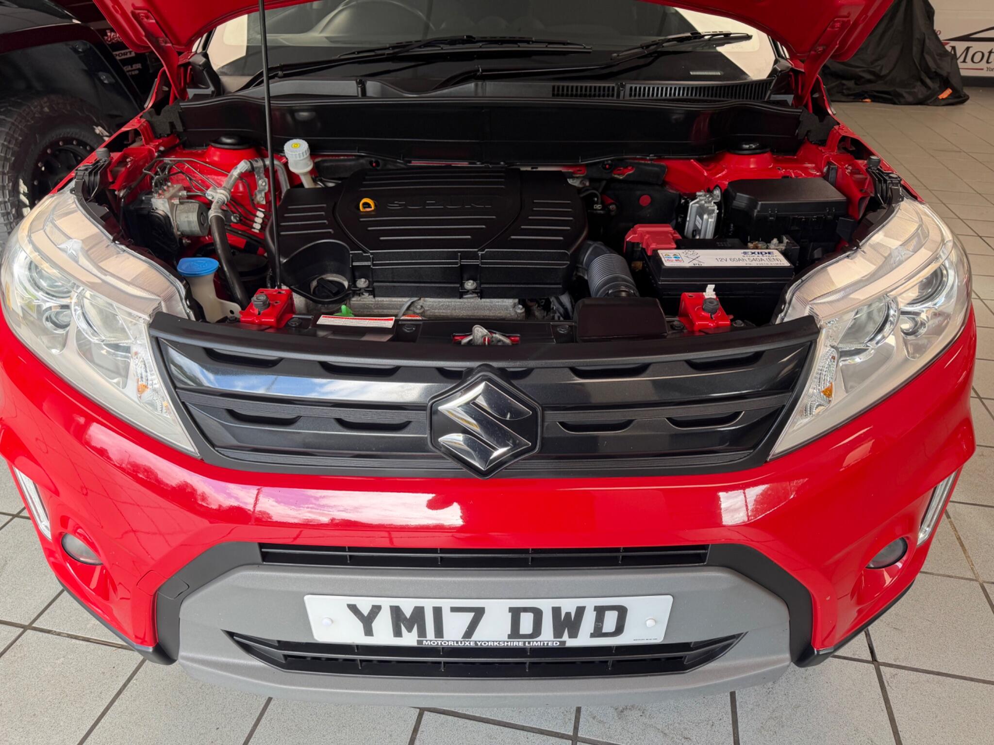 Suzuki Vitara - Image 17