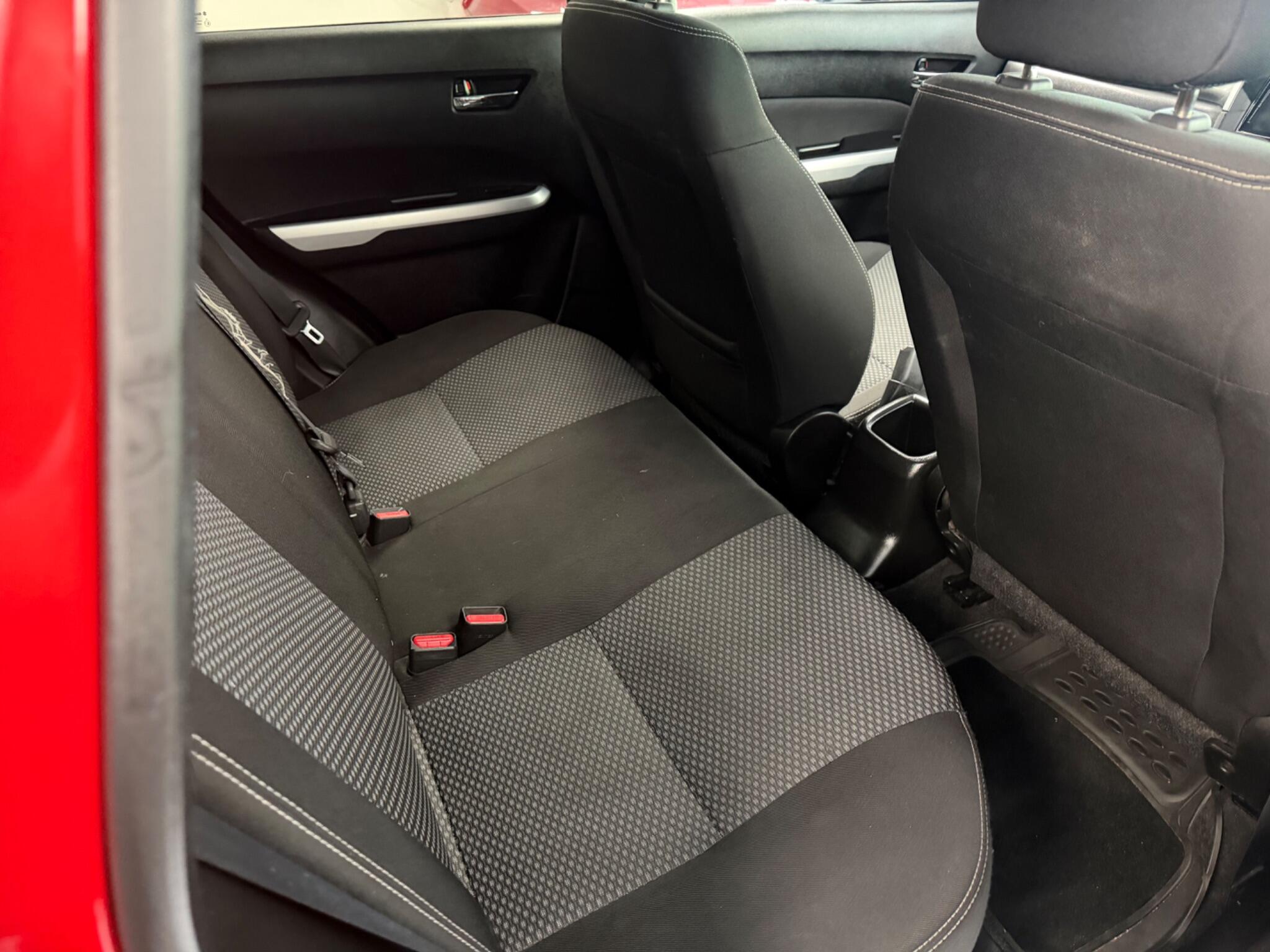 Suzuki Vitara - Image 18