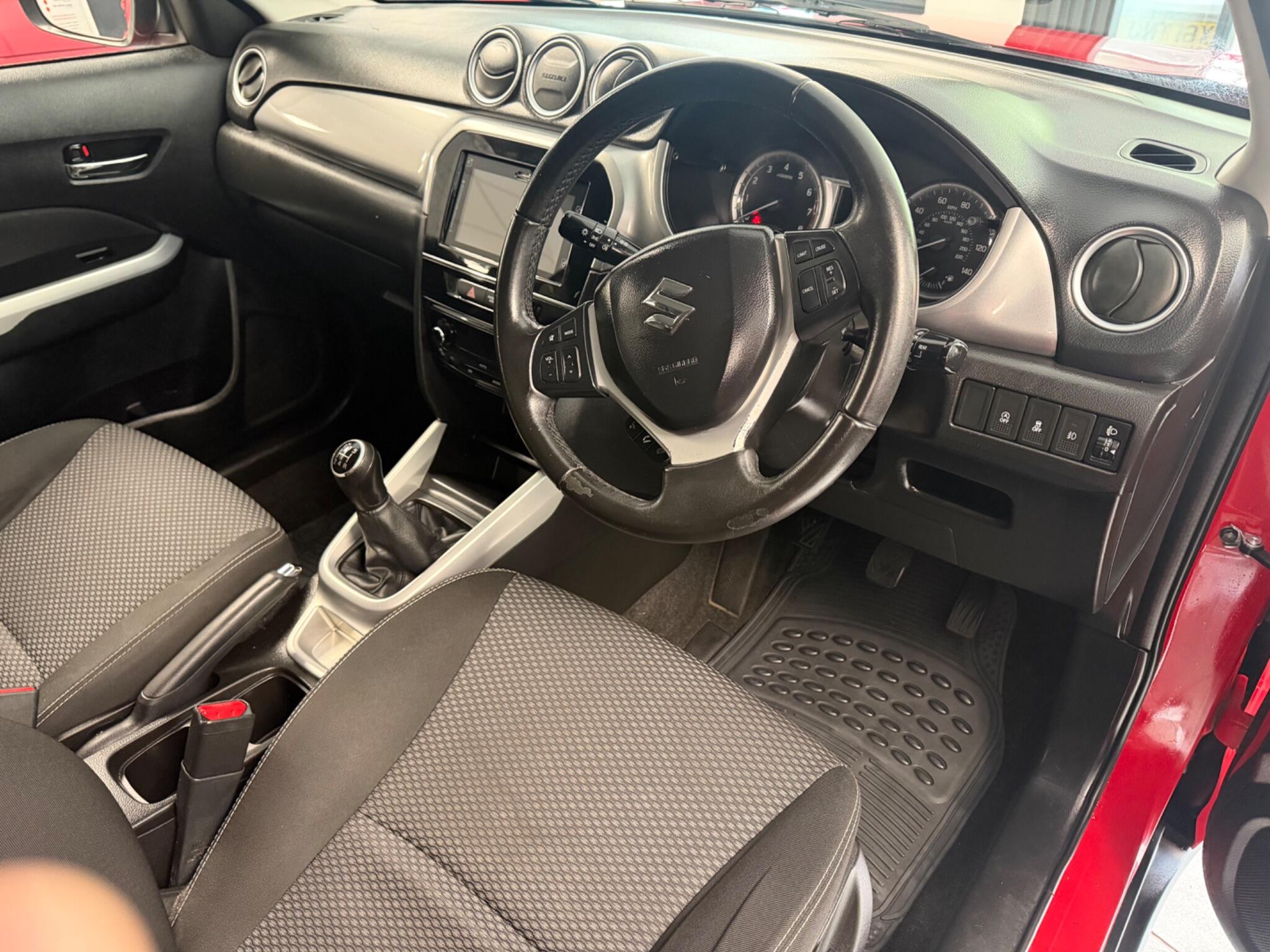 Suzuki Vitara - Image 20