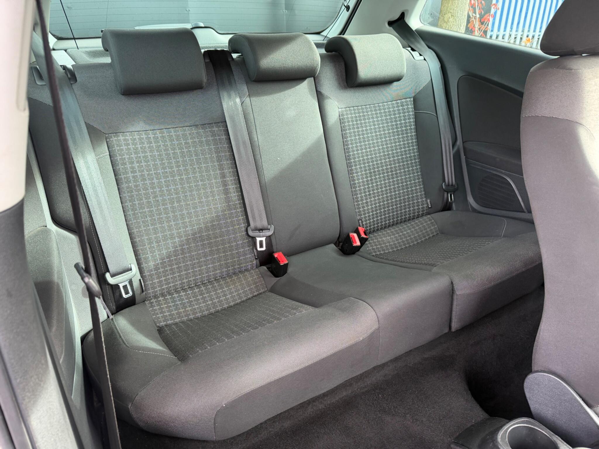 Volkswagen Polo - Image 6