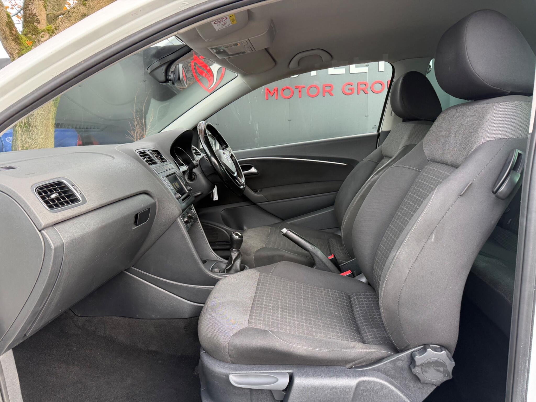 Volkswagen Polo - Image 11