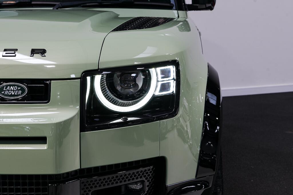 Land Rover Defender 90 - Image 10
