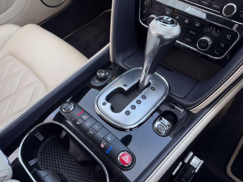Bentley Continental - Image 13
