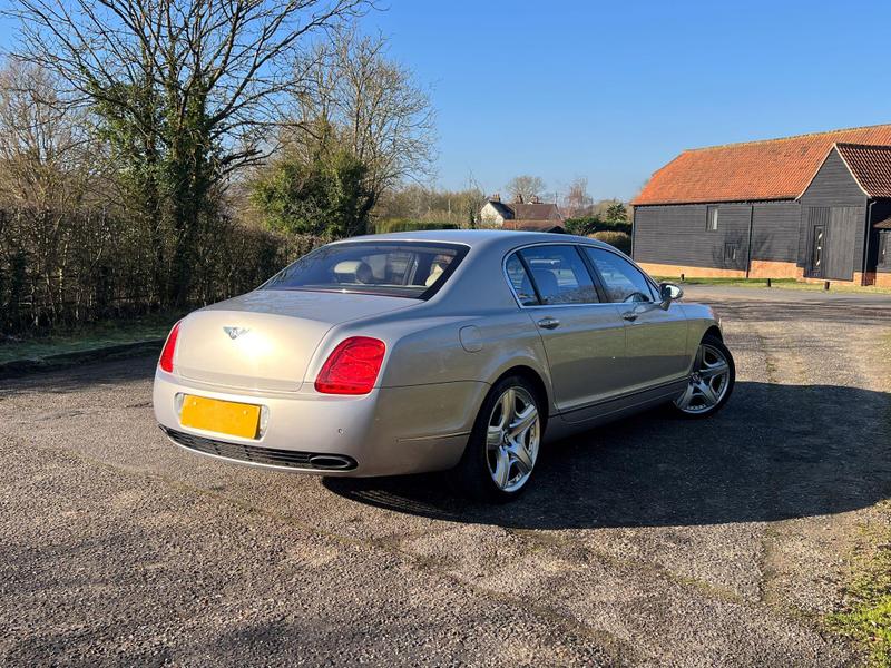 Bentley Continental - Image 5