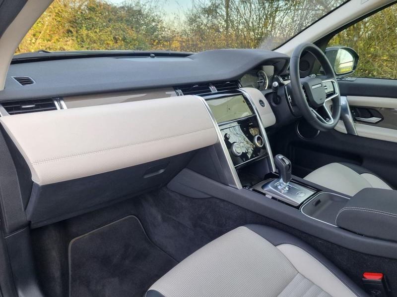 Land Rover DISCOVERY SPORT - Image 8