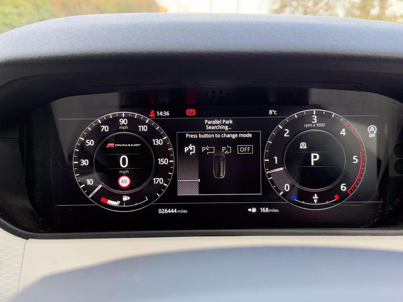 Land Rover Range Rover Velar - Image 12