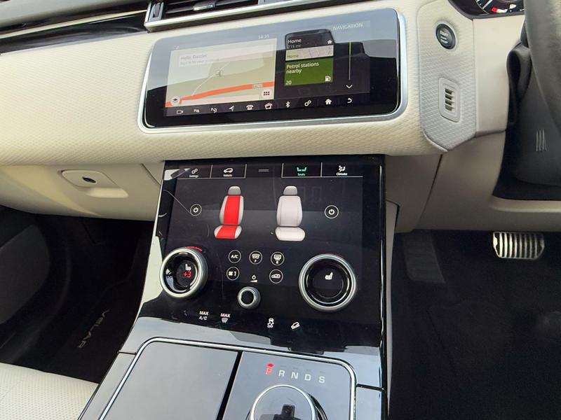 Land Rover Range Rover Velar - Image 17