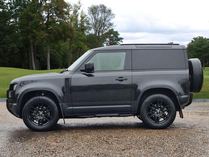 Land Rover Defender 90