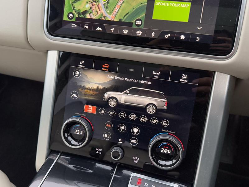 Land Rover Range Rover - Image 16