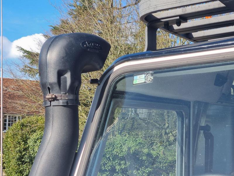 Land Rover Defender 90 - Image 9