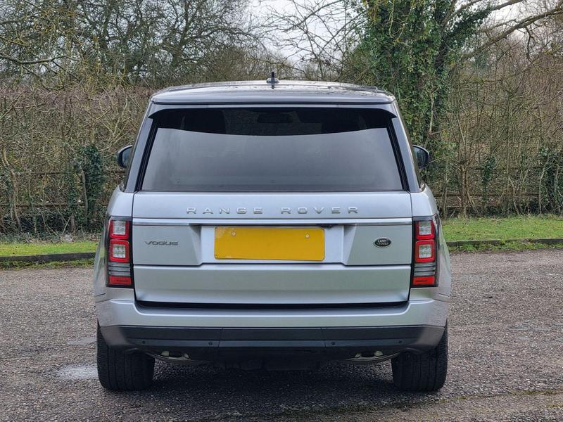 Land Rover Range Rover - Image 11