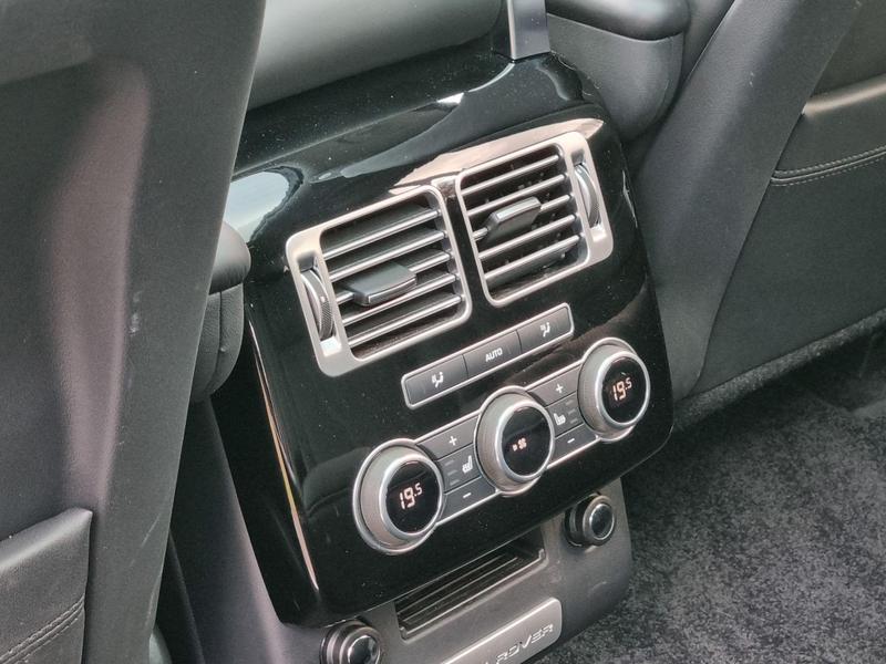 Land Rover Range Rover - Image 15