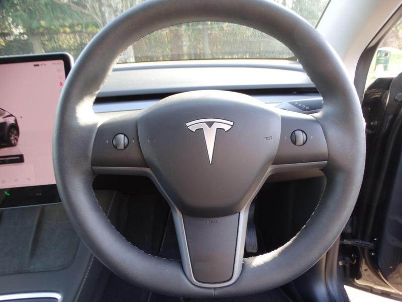 Tesla Model Y - Image 5