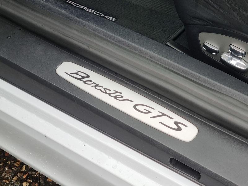 Porsche Boxster - Image 8