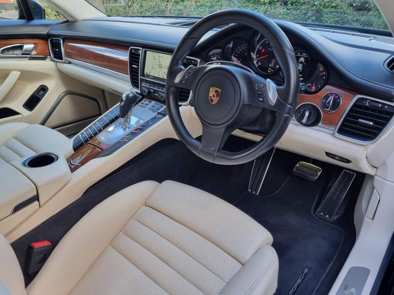 Porsche Panamera - Image 13