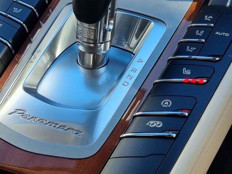 Porsche Panamera - Image 16