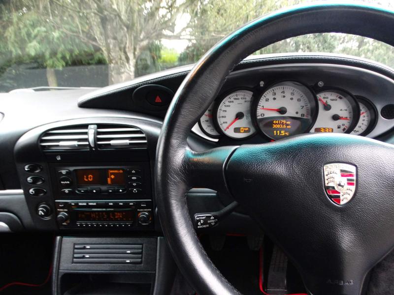 Porsche 911 - Image 7