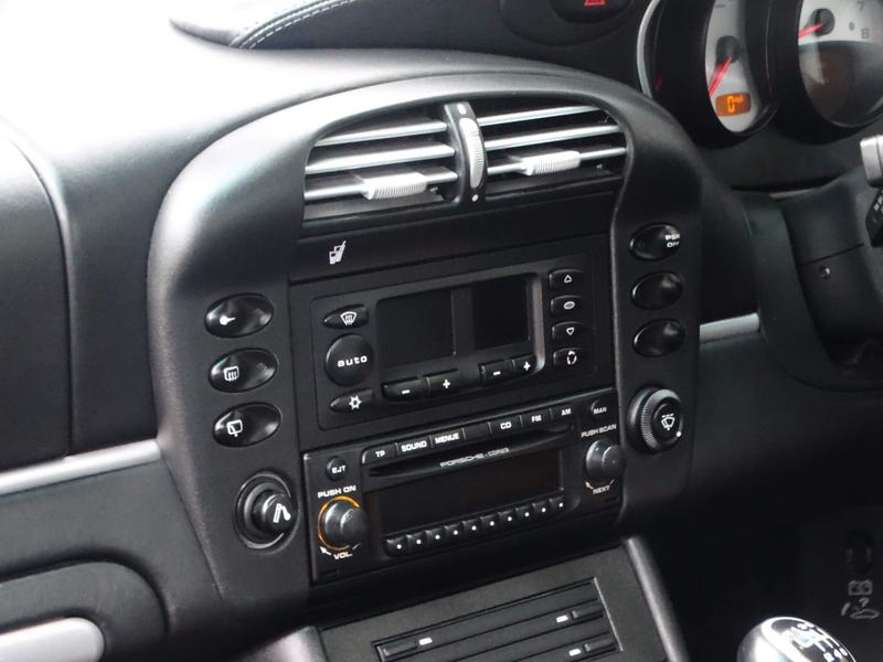 Porsche 911 - Image 11