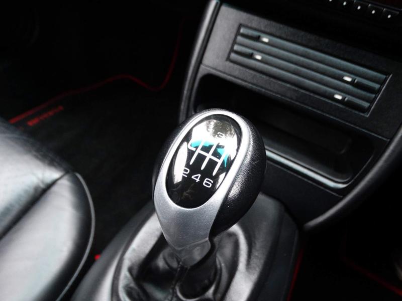 Porsche 911 - Image 15