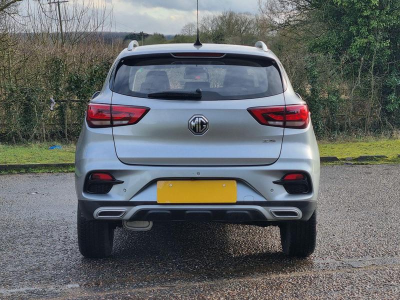 MG MG ZS - Image 11