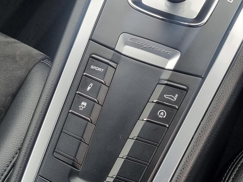 Porsche Cayman - Image 15