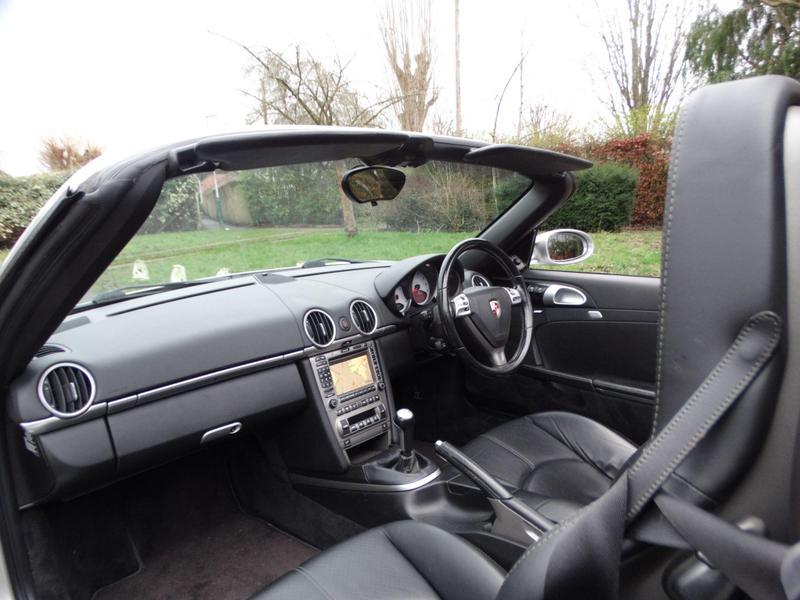 Porsche Boxster - Image 10