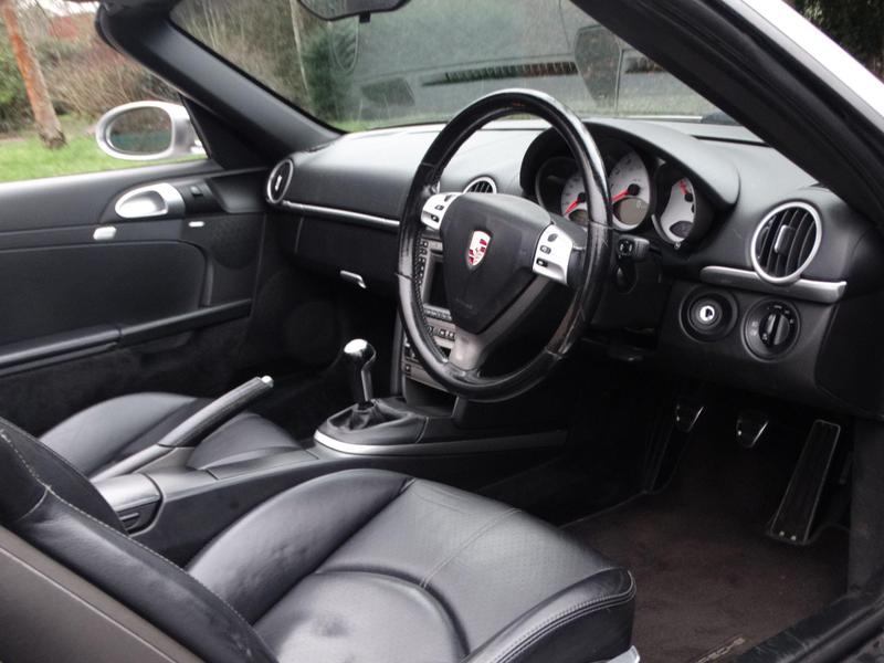 Porsche Boxster - Image 16