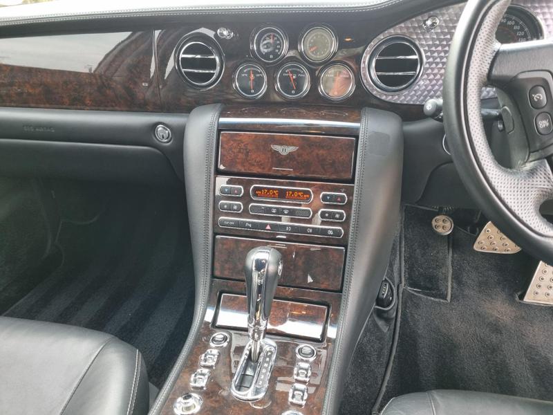 Bentley Arnage - Image 5