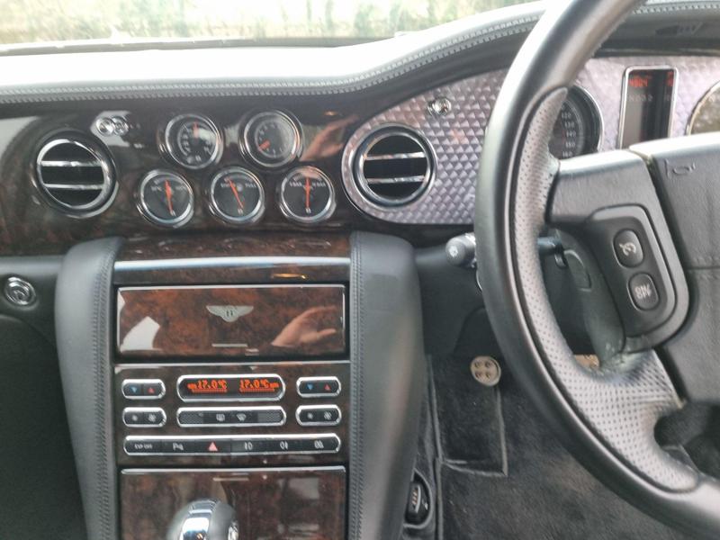 Bentley Arnage - Image 7