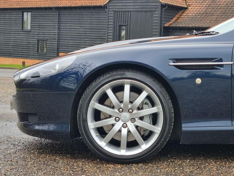 Aston Martin DB9 - Image 6