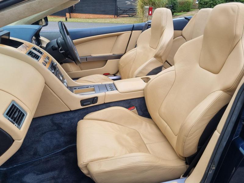 Aston Martin DB9 - Image 13