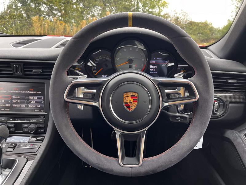 Porsche 911 - Image 4