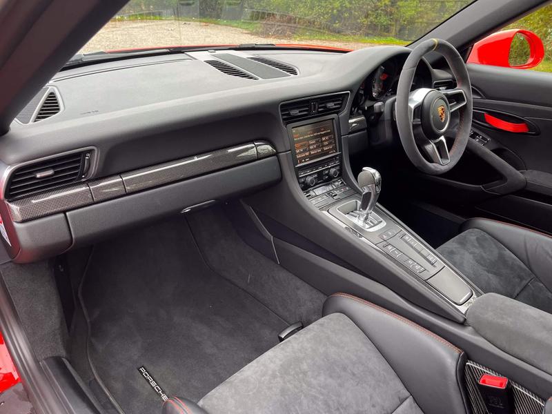 Porsche 911 - Image 7