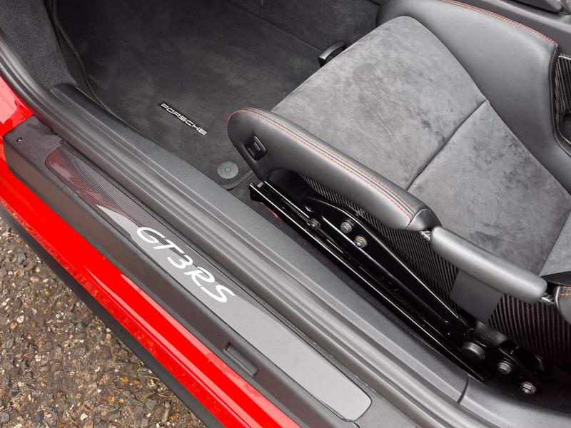 Porsche 911 - Image 8