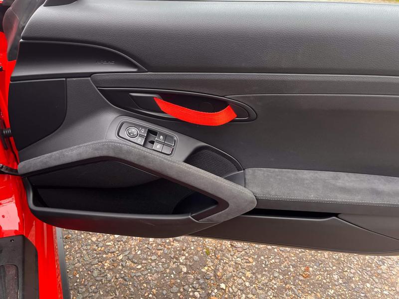 Porsche 911 - Image 11