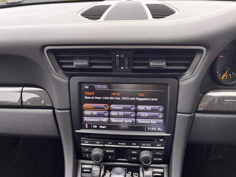 Porsche 911 - Image 12