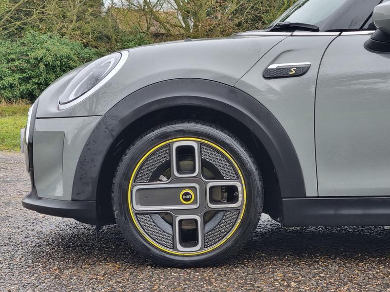 MINI Electric Hatch - Image 4