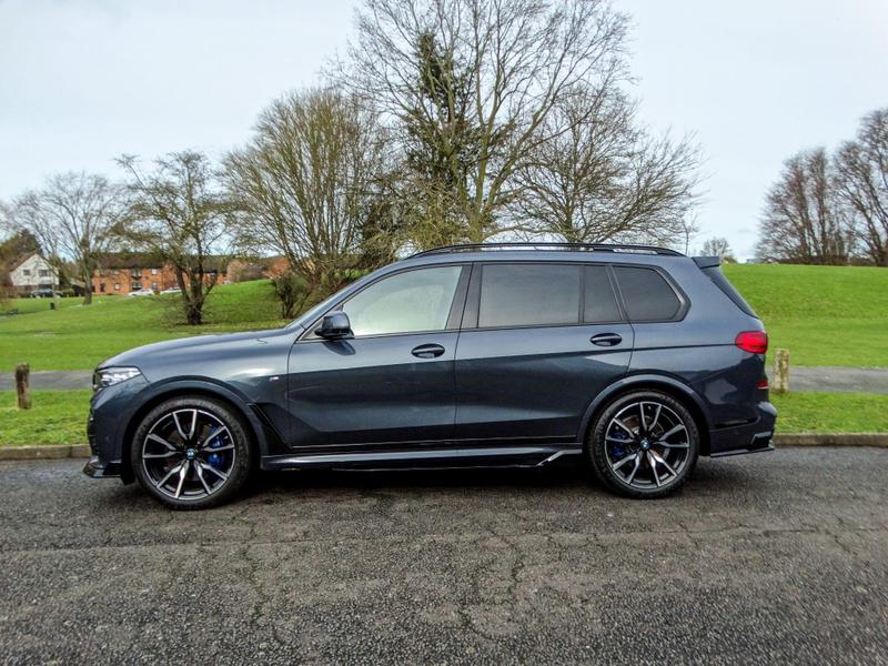 BMW X7 - Image 2