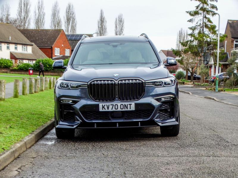 BMW X7 - Image 11