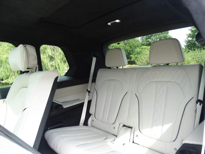 BMW X7 - Image 15