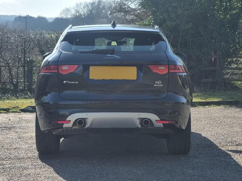 Jaguar FPACE - Image 10