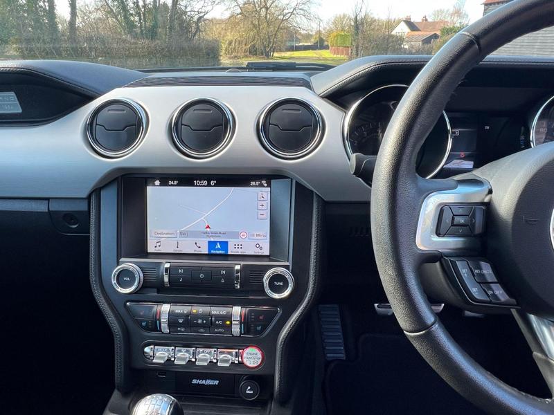 Ford Mustang - Image 9