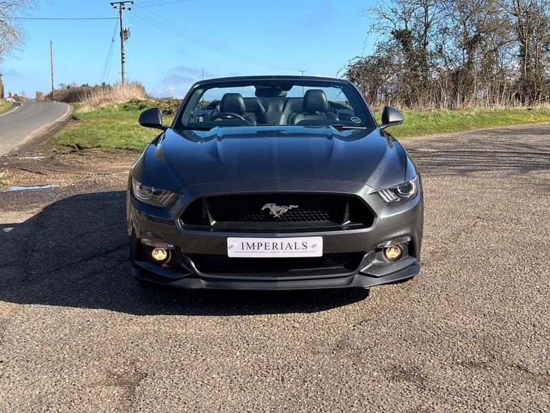 Ford Mustang - Image 11