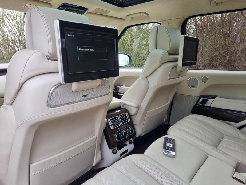 Land Rover Range Rover - Image 16