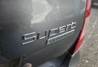 Skoda Superb - Image 32