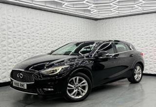 Infiniti Q30