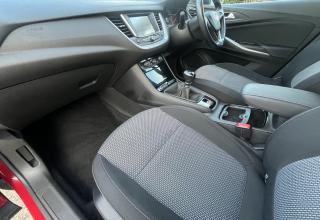 Vauxhall Grandland X - Image 27