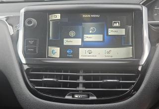 Peugeot 208 - Image 33