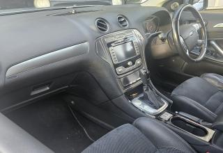 Ford Mondeo - Image 11
