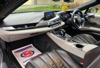BMW i8 - Image 19